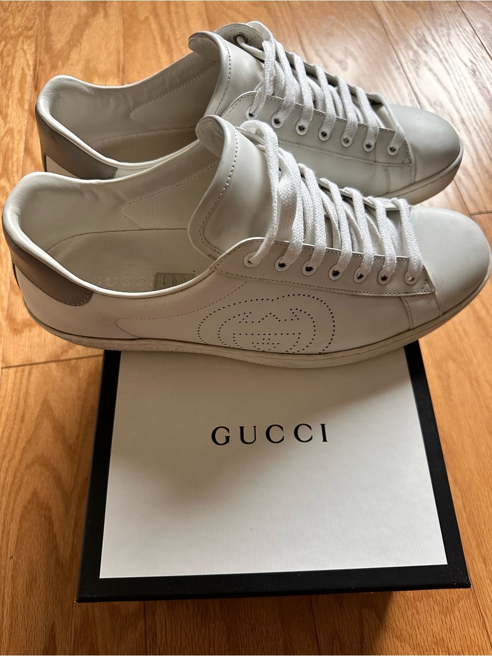 Gucci ACE White Leather Men’s Low-Top Sneakers with Subtle Perforated GG Logo